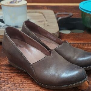 Dansko Women's Brown Leather Loafers